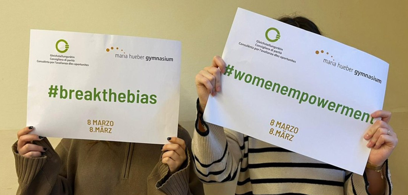 Plakat #breakthebias #womenempowerment